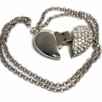USB 2.0- флешка на 8 Гб «Сердце» с кристаллами
