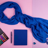 Набор подарочный VENUS BLUE: шарф, бизнес-блокнот, ручка, коробка, стружка, темно-синий