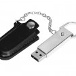 USB 2.0- флешка на 64 Гб в массивном корпусе с кожаным чехлом