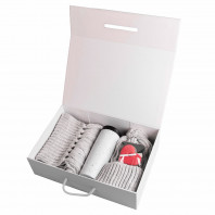 Подарочный набор WINTER DREAMS: коробка, шапка, шарф, термокружка, печенье с предсказанием, белый