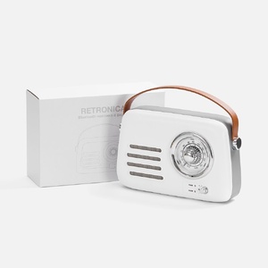 Bluetooth-колонка с радио Retronica, белая G-18751.60 фото 8